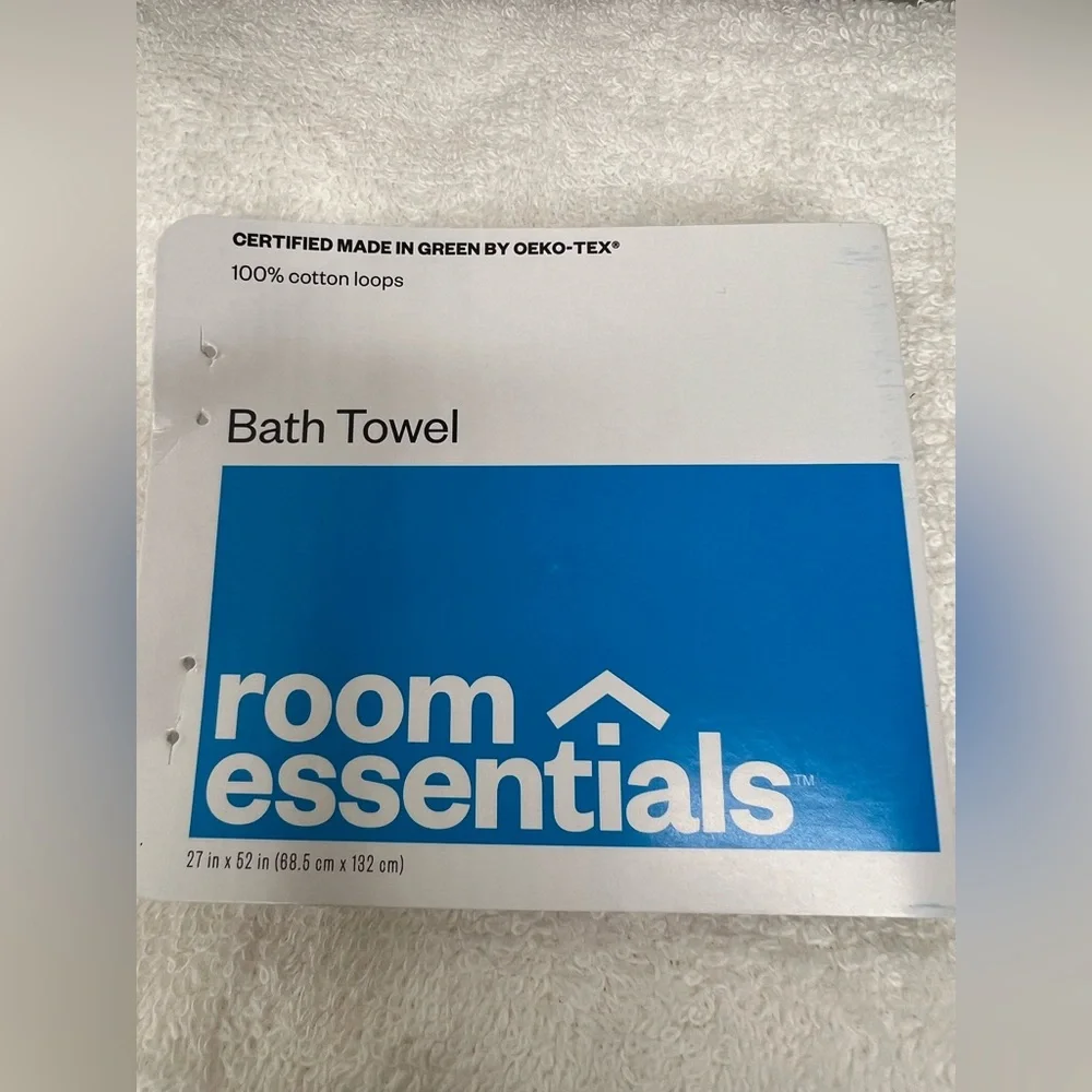 Brand New-Room Essentials Bath Towel